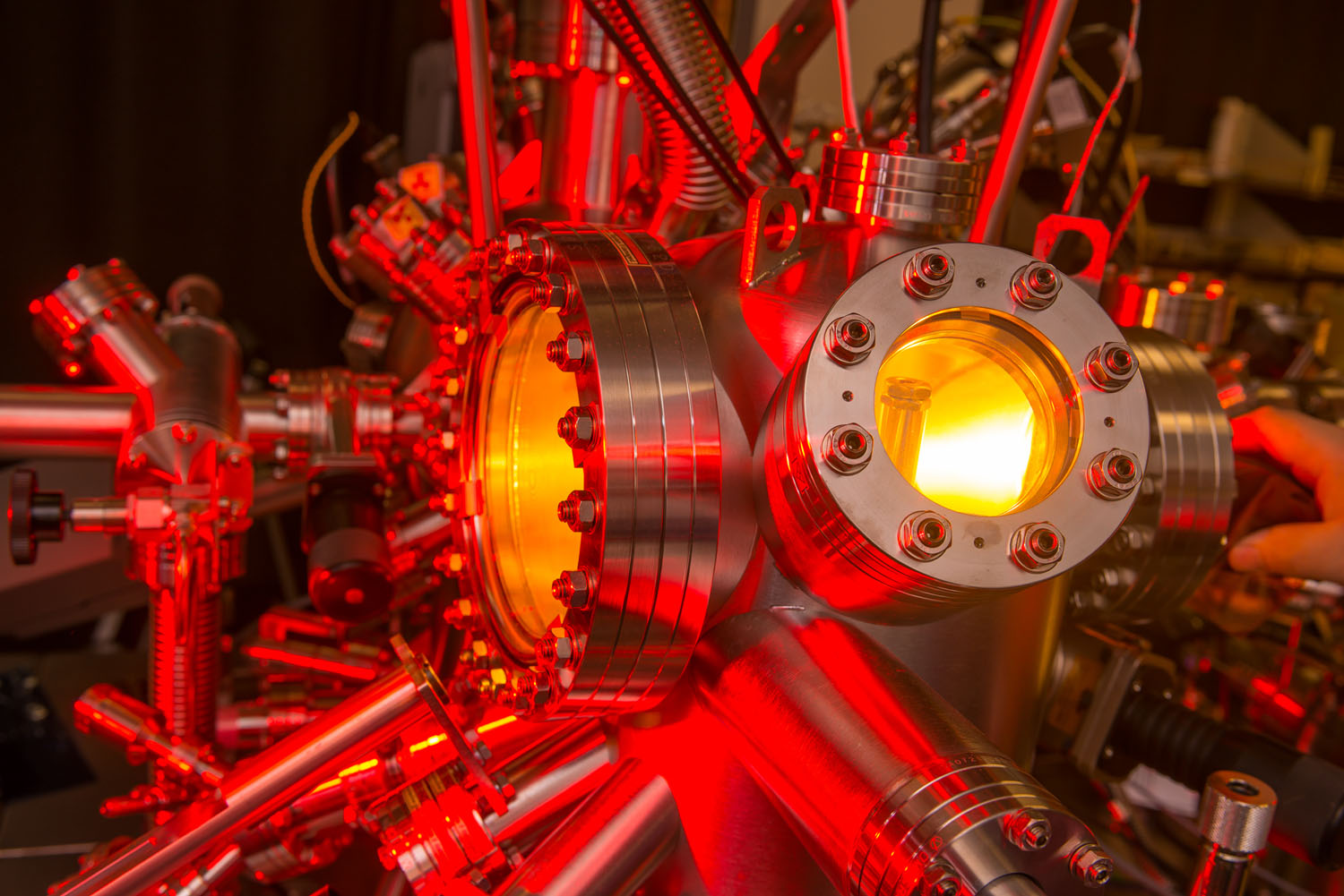 This scanning probe microscope — used to generate images of nanoscale surfaces and structures — sits in the University of Nebraska-Lincoln’s Thin Film Growth and Characterization Facility. ©University of Nebraska-Lincoln